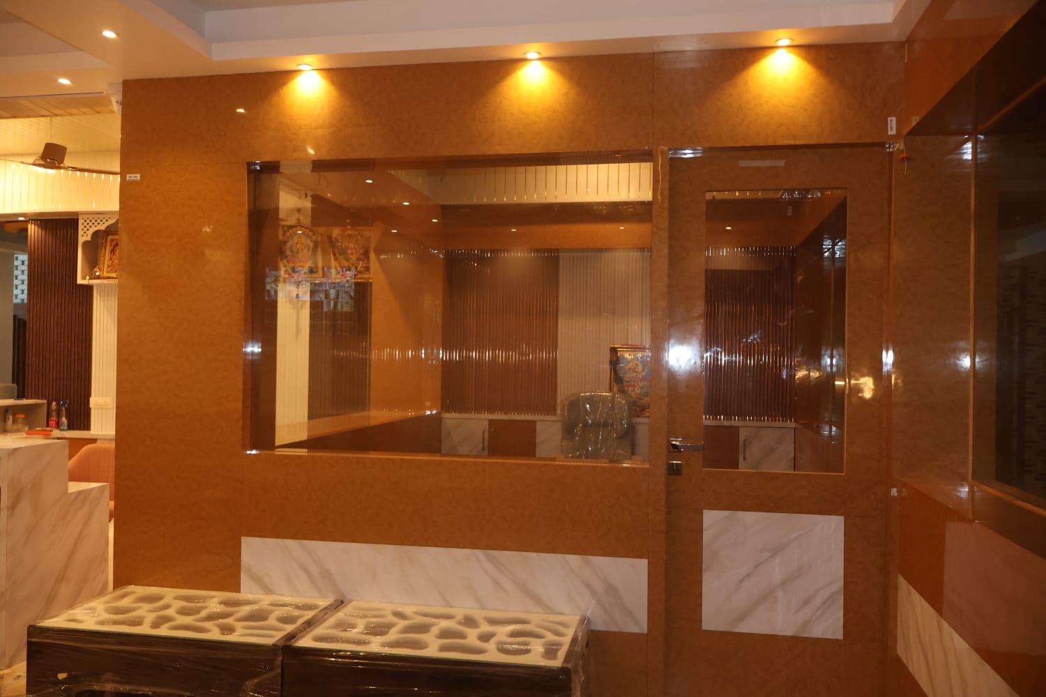 About Hotel Jamadar International